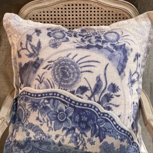 Linen Scatter- Delft Plates 60 x 60