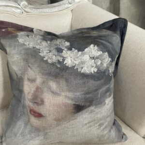 Linen Scatter-Blushing Bride 60x 60